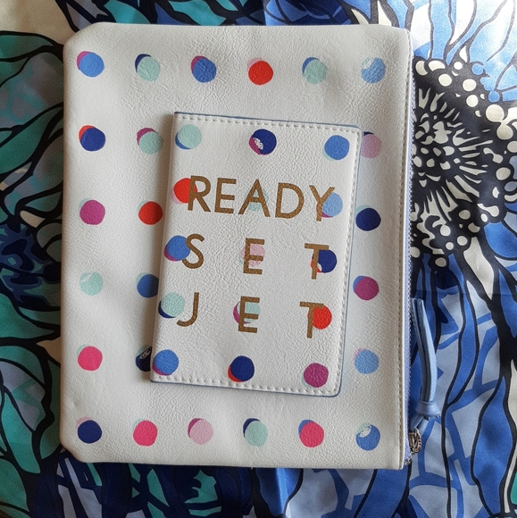 Indigo Handbags - Matching clutch and passport holder